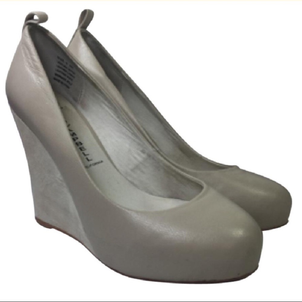 Jeffrey Campbell Platform Wedge sz 8.5 EUC